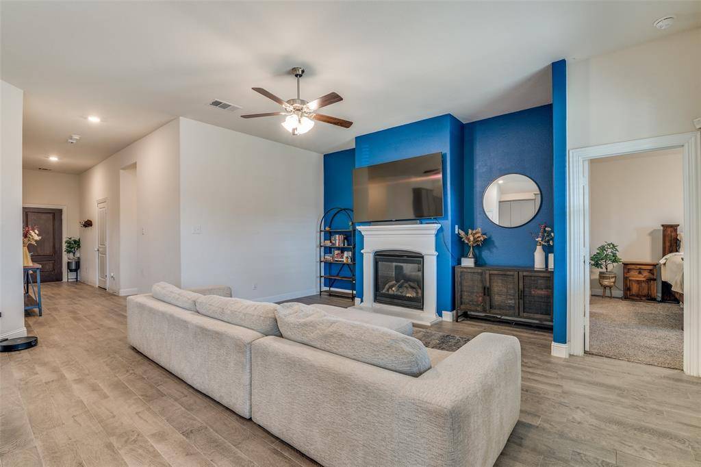 Forney, TX 75126,4234 Long Drive