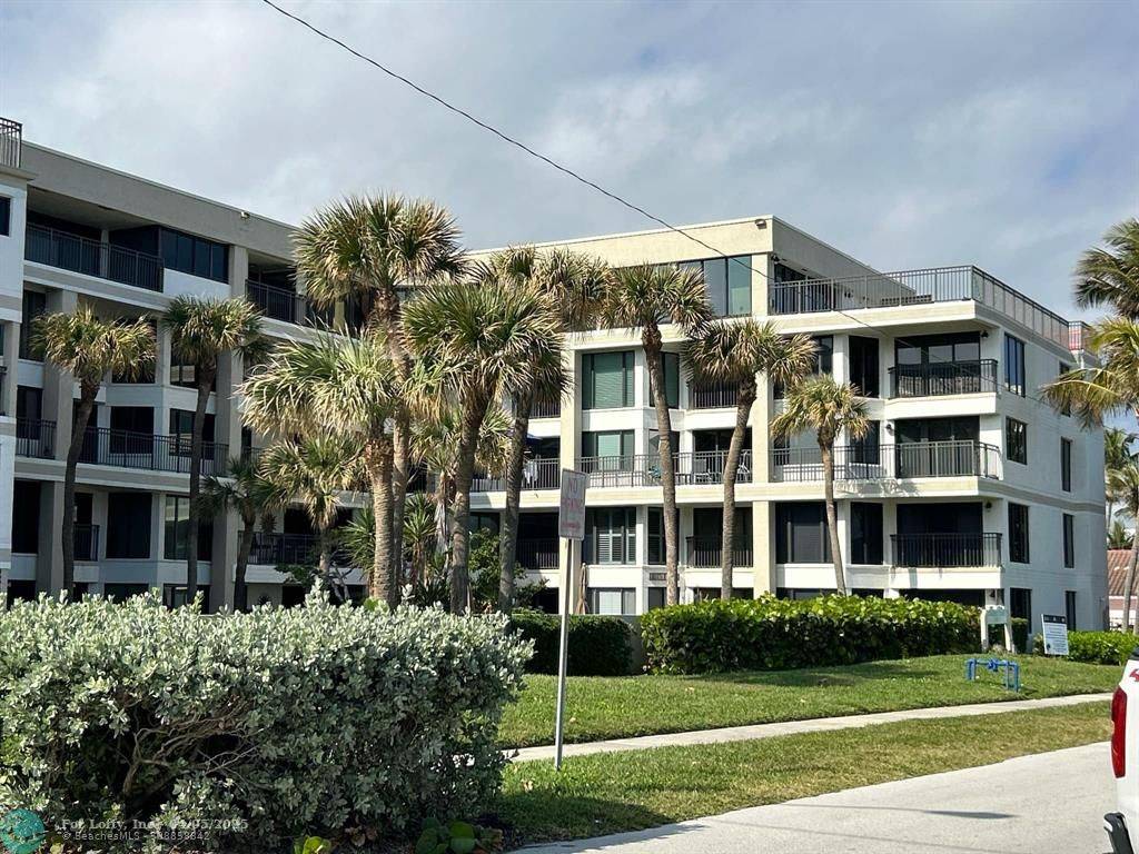 Deerfield Beach, FL 33441,665 SE 21st Ave #309