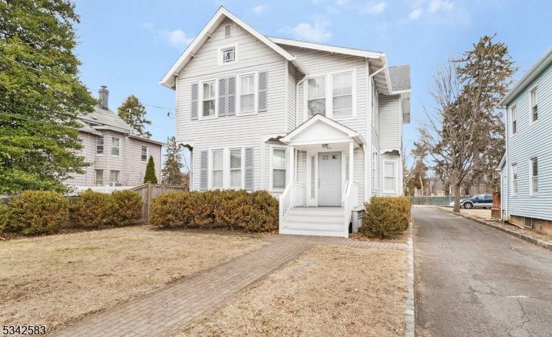 Bound Brook Boro, NJ 08805,415 E Union Ave