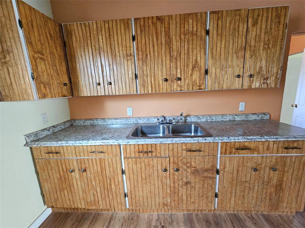 Brady, TX 76825,501 E 10th Street