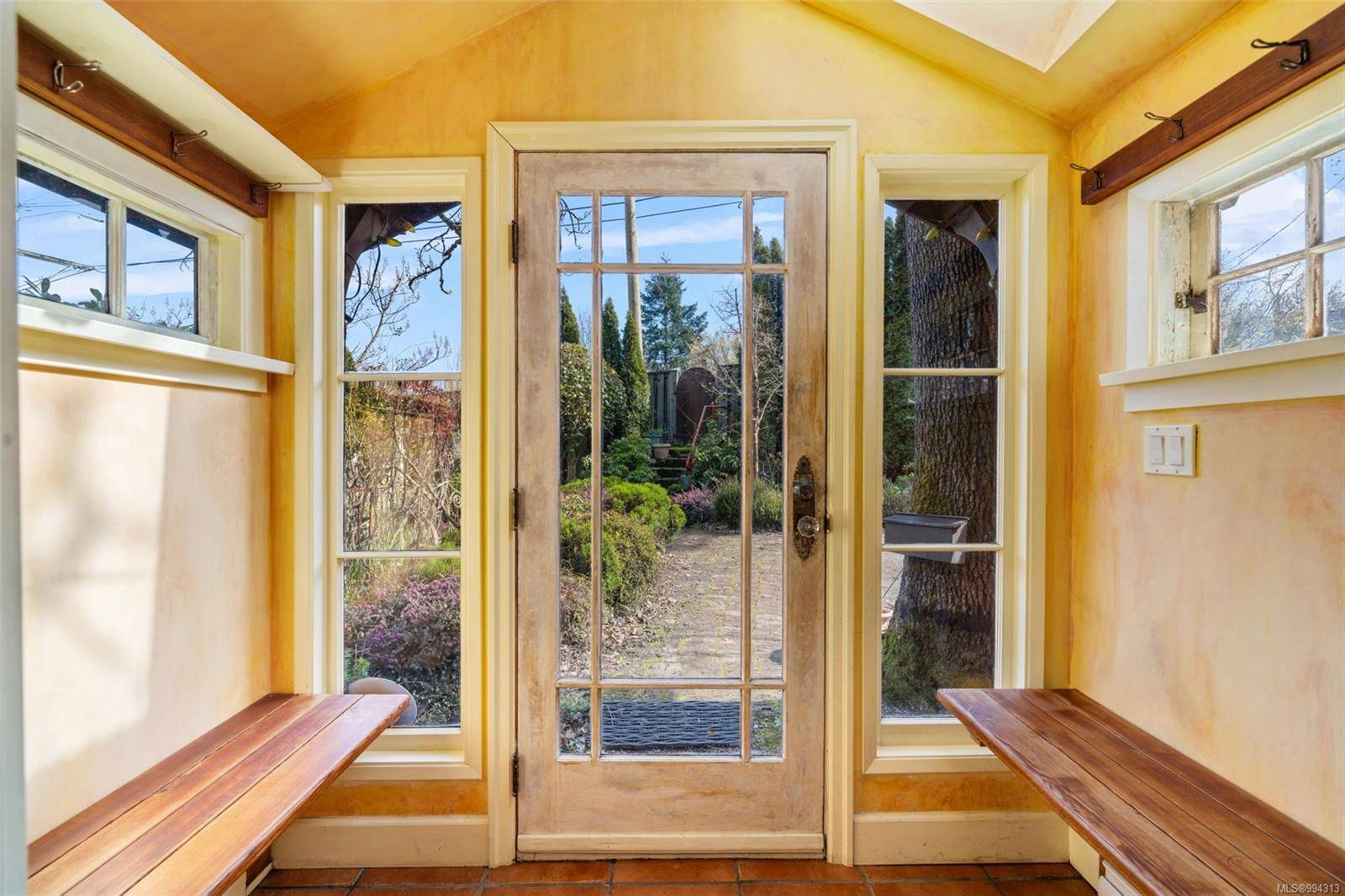 Saanich, BC V8Z 4M9,3110 Admirals Rd