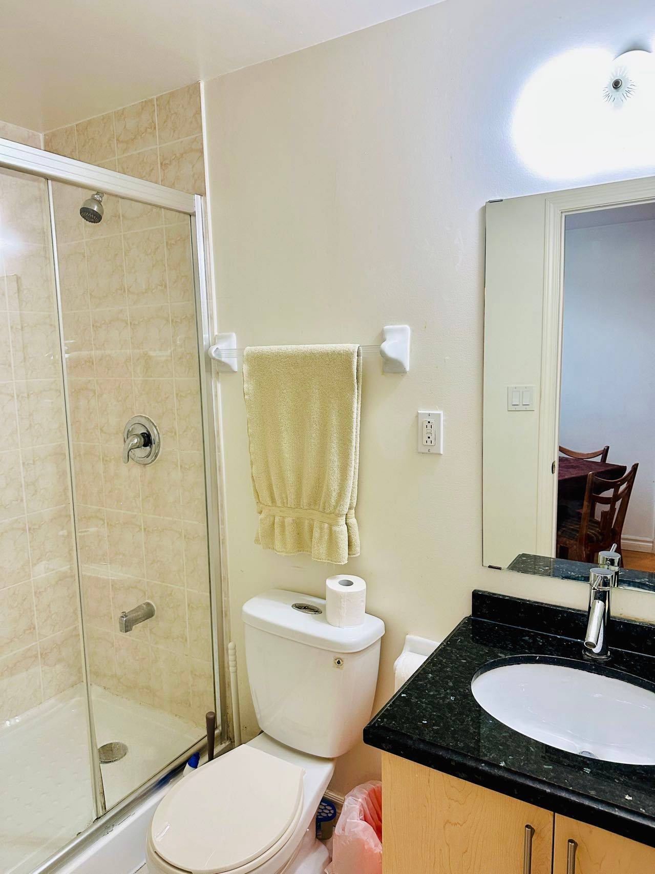 Toronto C15, ON M2K 1J8,20 Maureen DR #Lower