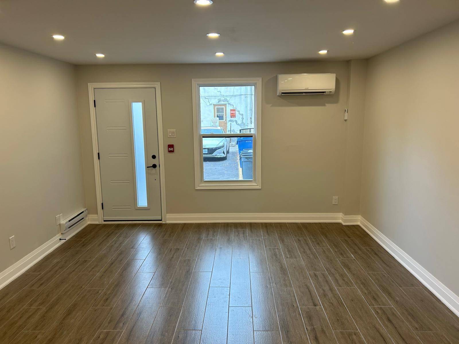 Whitchurch-stouffville, ON L4A 1G7,6286 -6292 Main ST #8