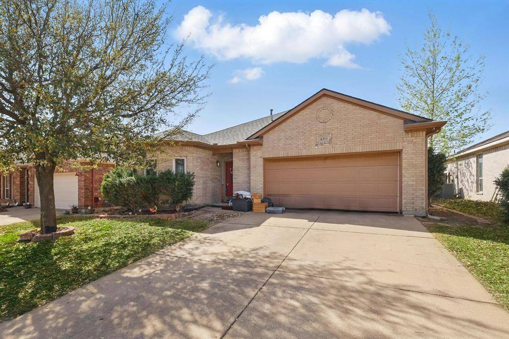 Fort Worth, TX 76179,6353 Redeagle Creek Drive