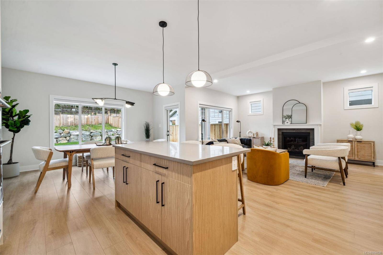 Colwood, BC V9C 0R5,3474 Trumpeter St
