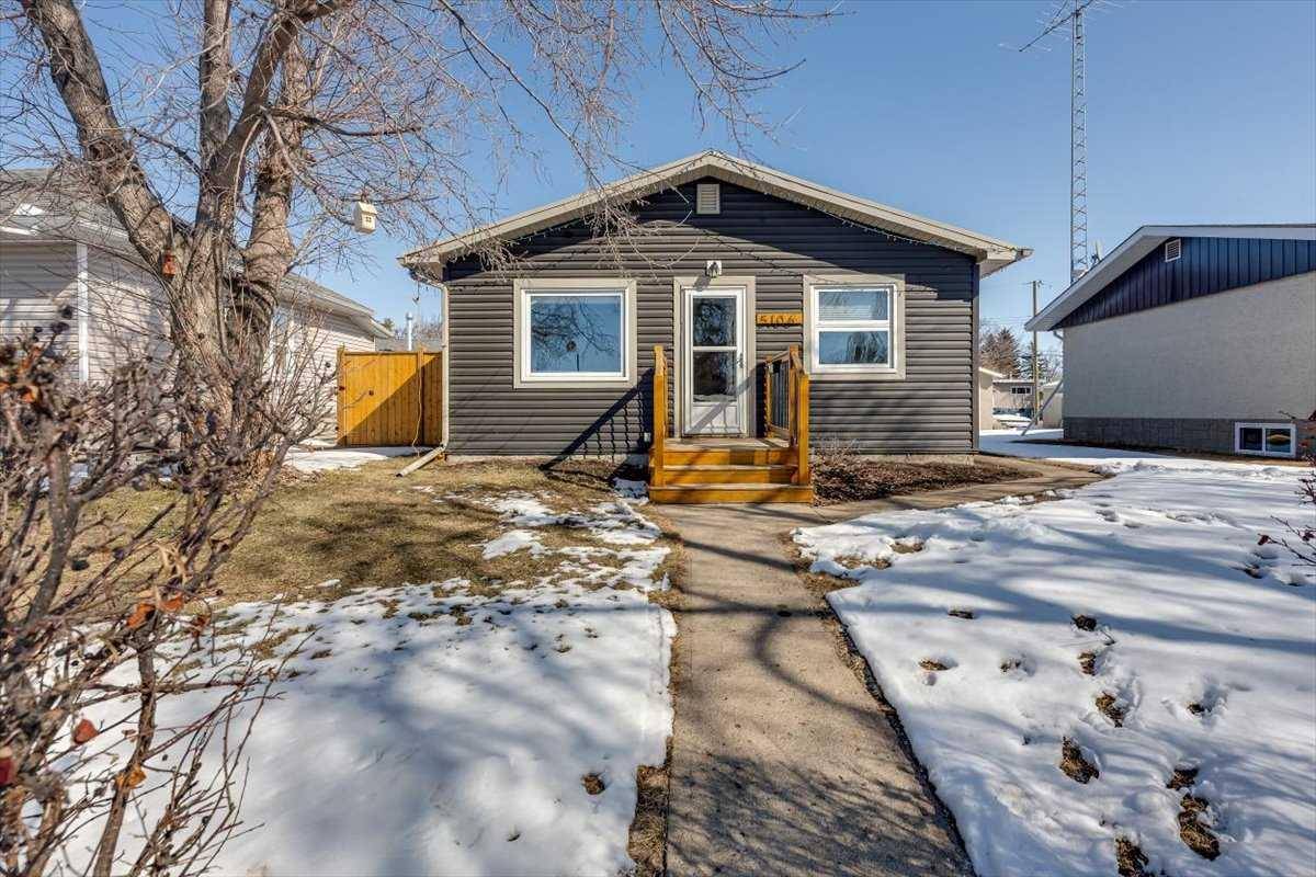 Ponoka, AB T4J 1H2,5106 55 AVE