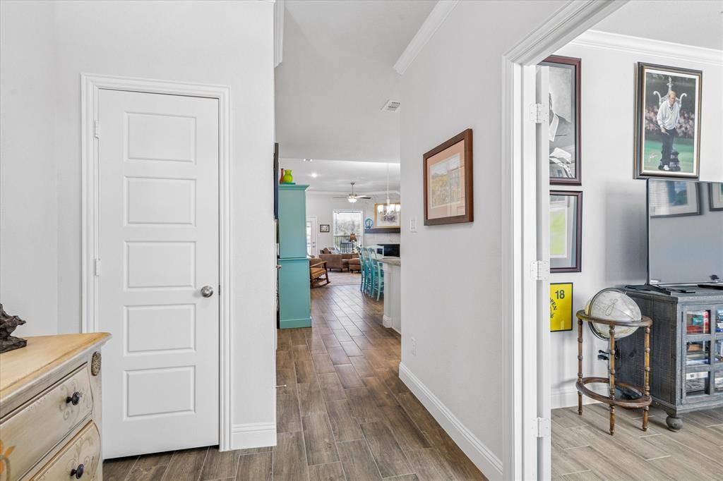 Burleson, TX 76028,216 Allegheny Drive