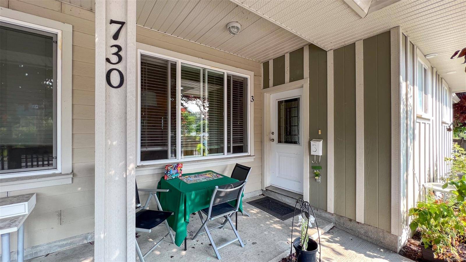 Duncan, BC V9L 1X8,730 Jubilee St #3