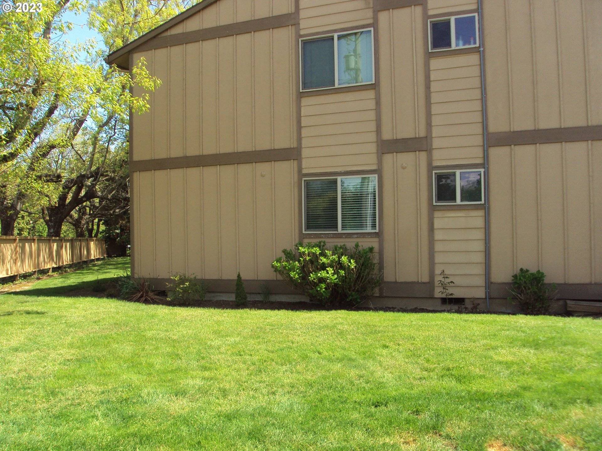 Mc Minnville, OR 97128,1228 NE 27TH ST #15