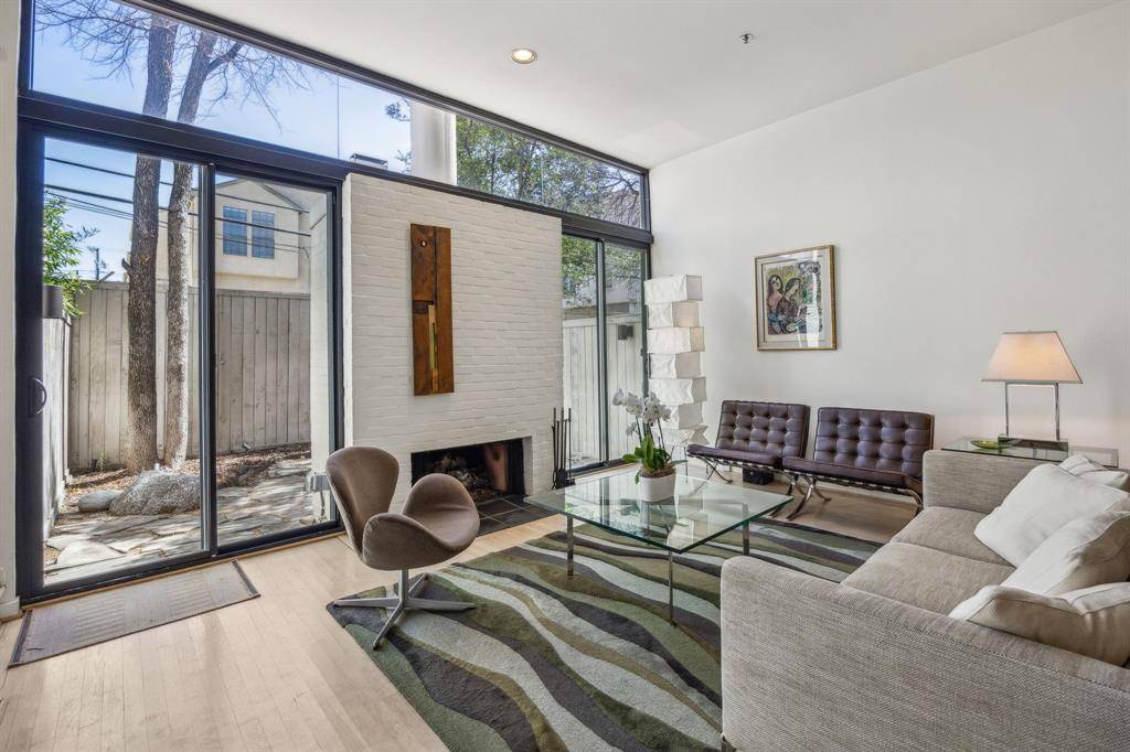 Dallas, TX 75204,3922 Travis Street #11
