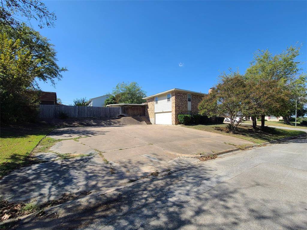 Edgecliff Village, TX 76134,1301 Cliff Court