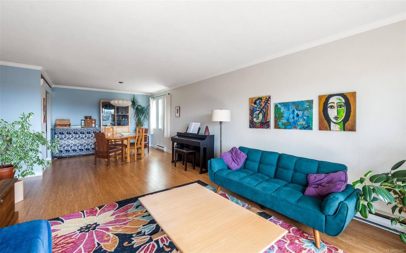 Victoria, BC V8V 3A1,1012 Pakington St #307
