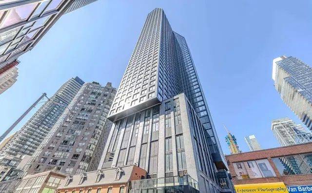 Toronto C01, ON M4Y 0J5,8 Wellesley ST W #1609