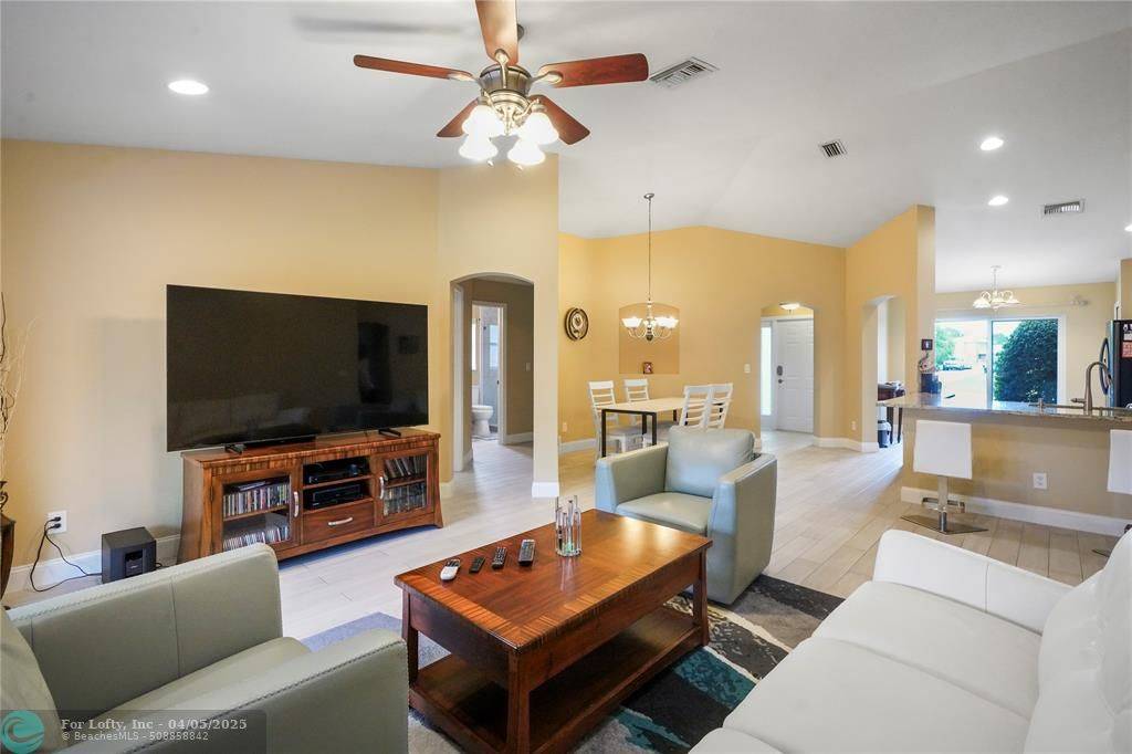 Port St Lucie, FL 34986,5861 NW Cullom Cir