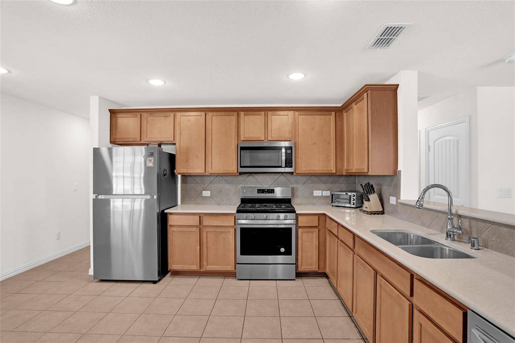 Frisco, TX 75036,8857 Shore Crest Road