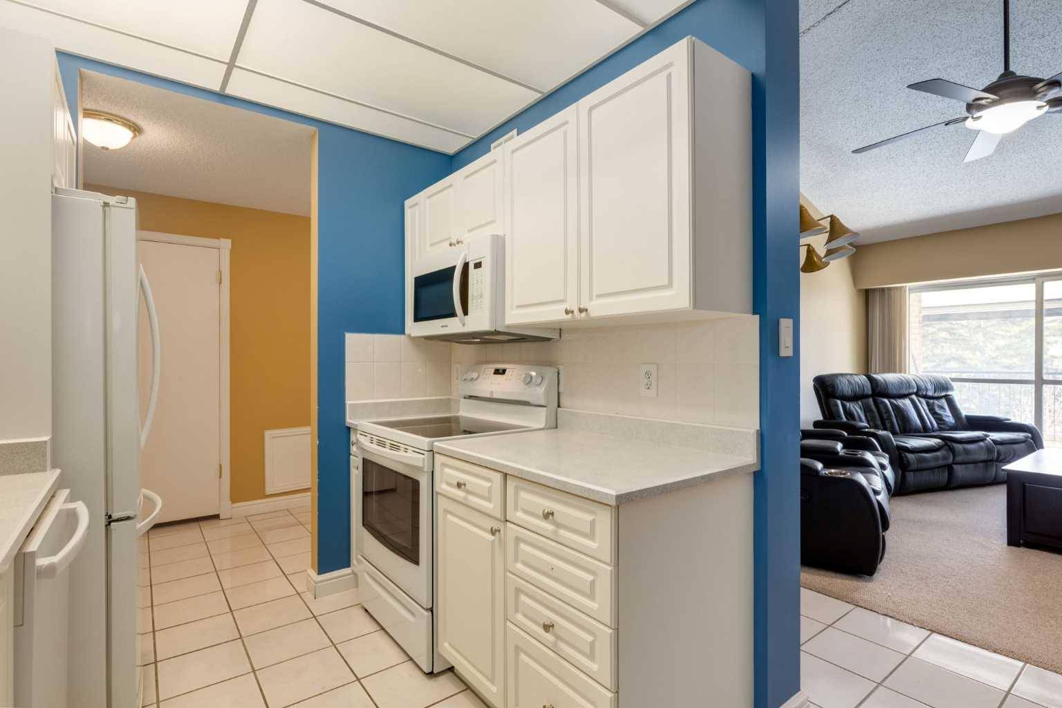 Calgary, AB T2W 2B1,201 Braeglen Close SW #1406