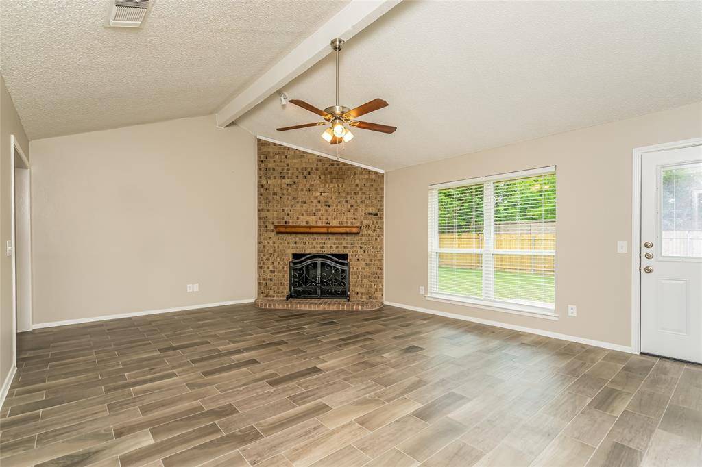 Mansfield, TX 76063,724 Kensington Lane