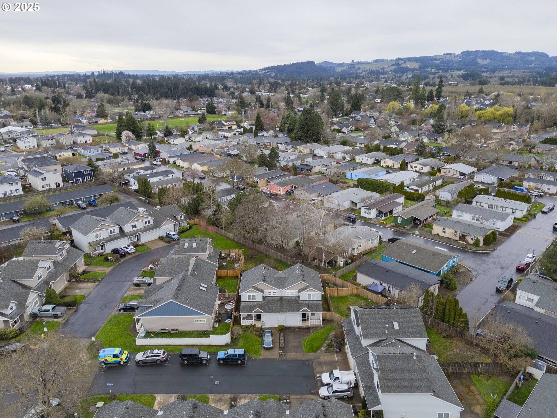Newberg, OR 97132,604 E HAMPTON LN