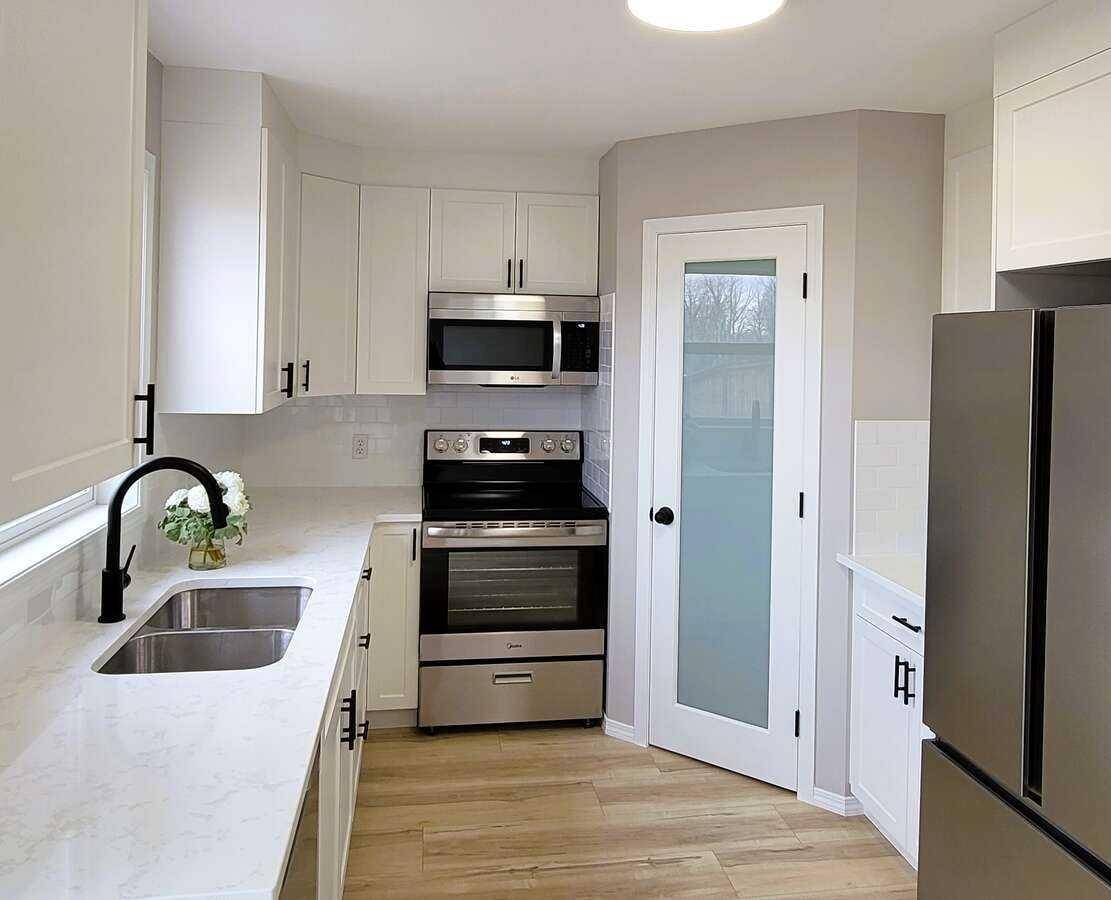 High River, AB T1V 1Y6,803 Eagleview PL NW
