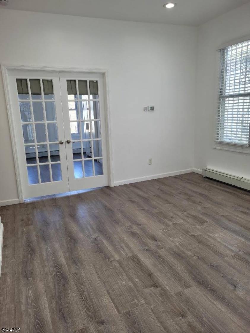 Elizabeth City, NJ 07206,16 delaware St