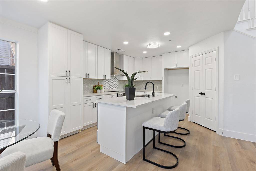Addison, TX 75001,14593 Longfellow Court