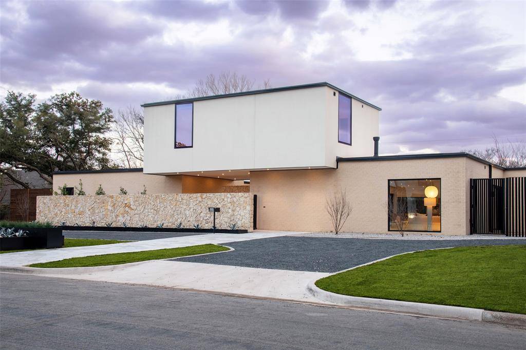 Dallas, TX 75230,5820 Northmoor Drive