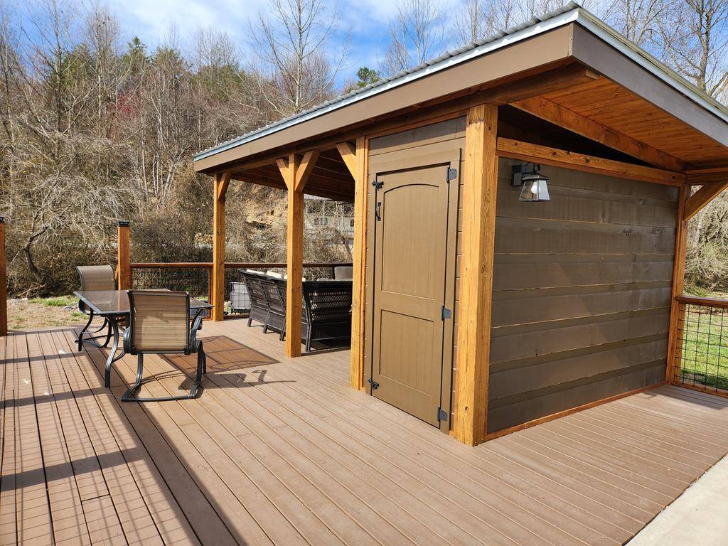 Morganton, GA 30560,107 Mountain Meadows Drive