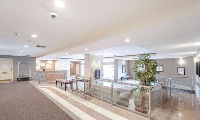 Toronto W10, ON M9V 5E7,61 Markbrook LN #1209