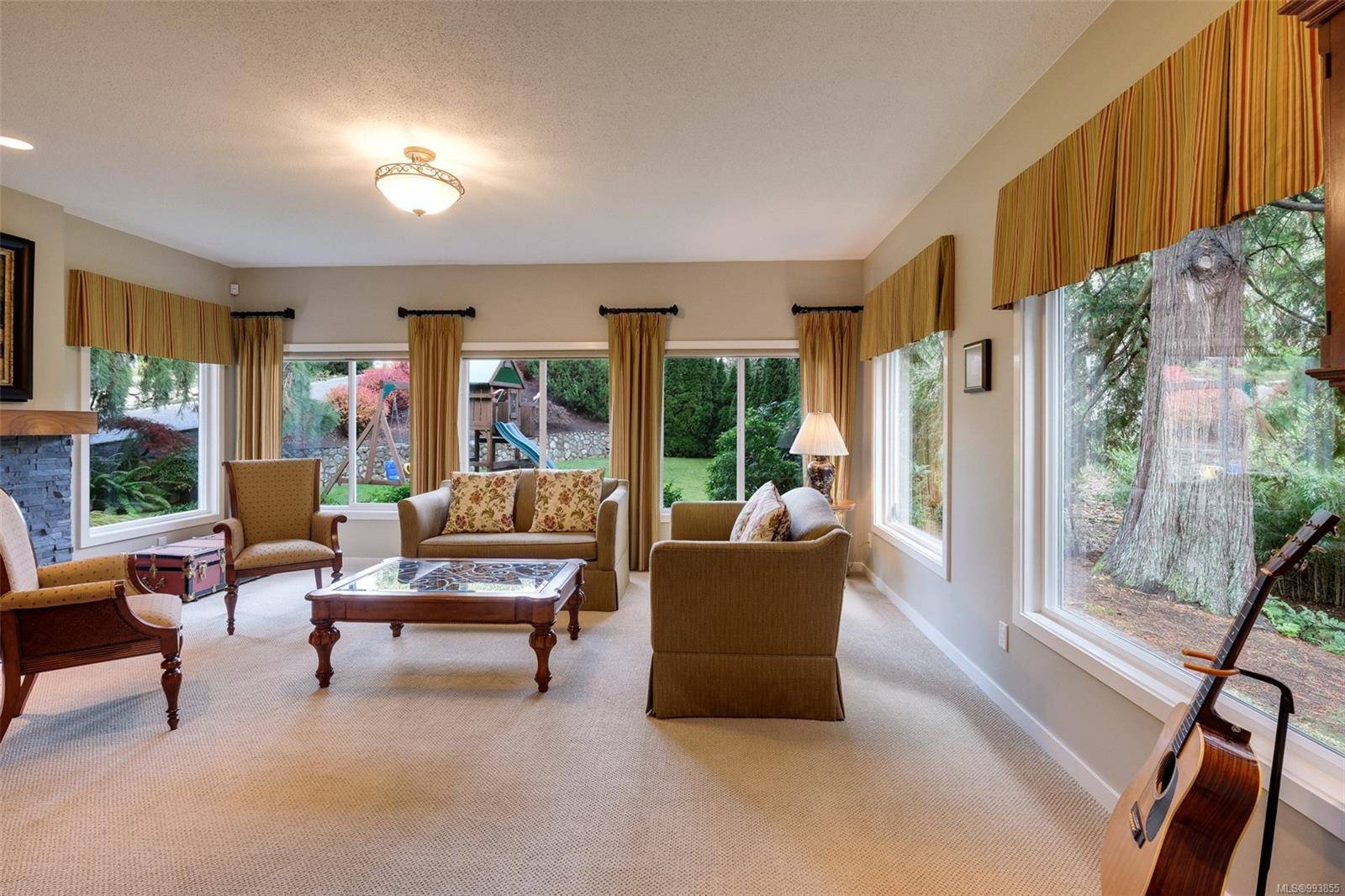 North Saanich, BC V8L 5E2,8578 Echo Pl W