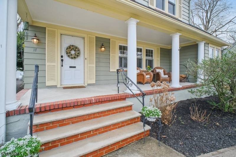 Verona Twp., NJ 07044,17 Douglas Pl