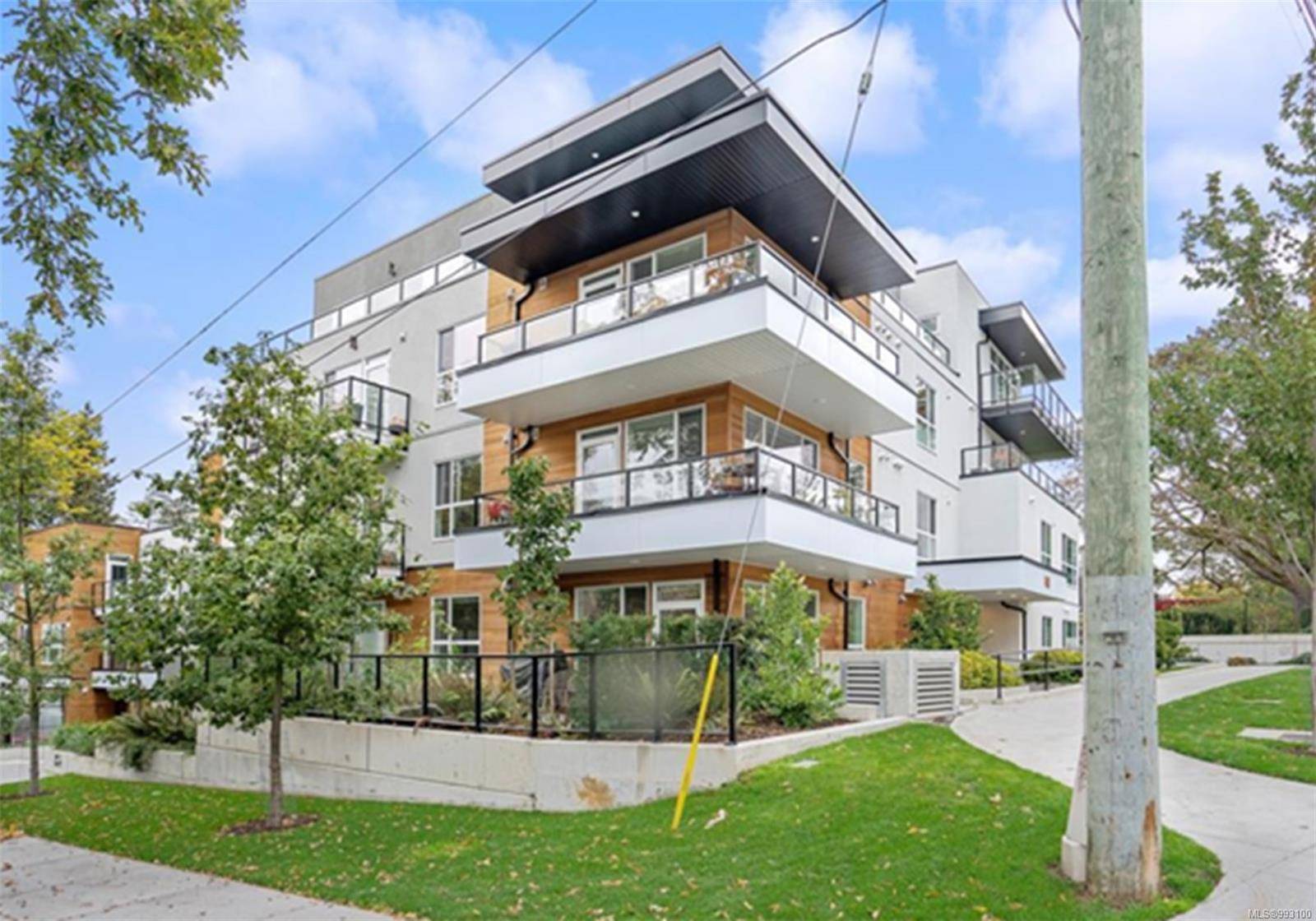 Victoria, BC V8R 0A8,1460 Pandora Ave #301