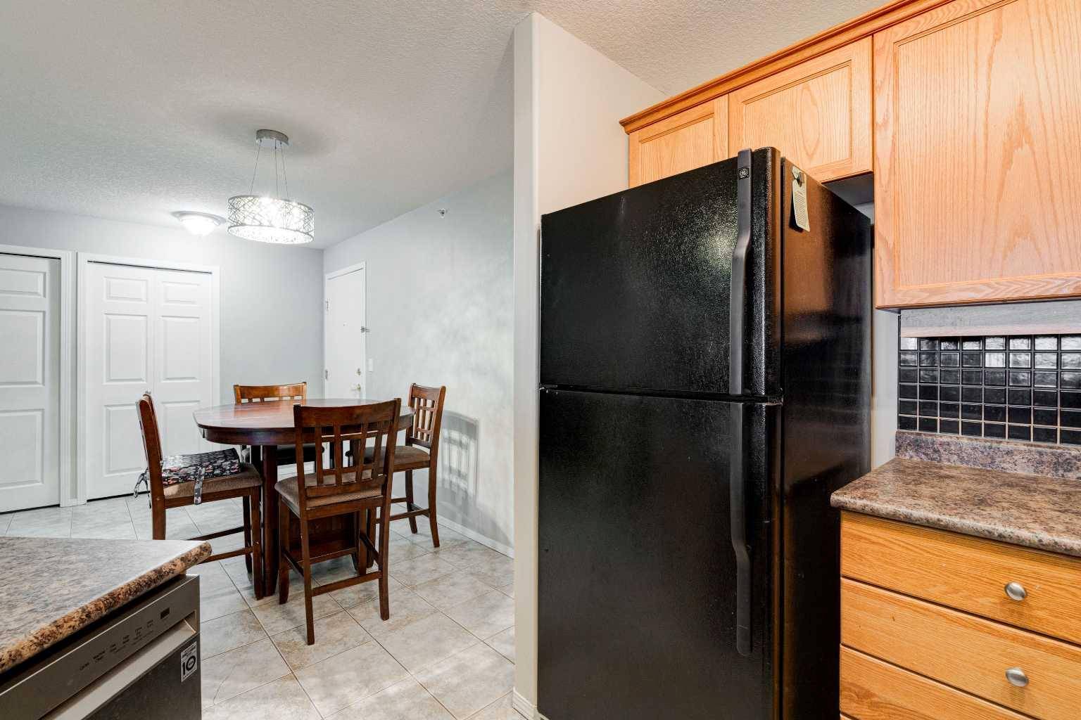 Calgary, AB T2Y 5B8,2371 Eversyde AVE SW #2321