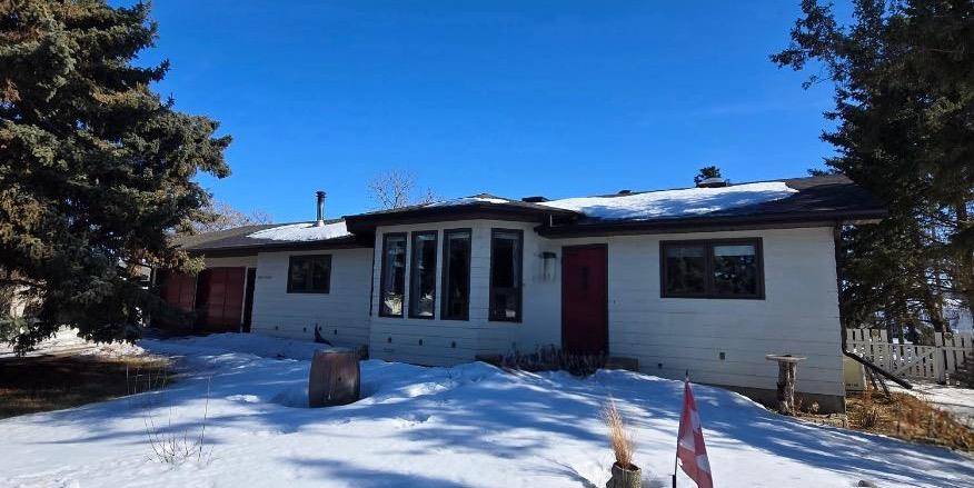 Lougheed, AB T0B2V0,4923 49 ST