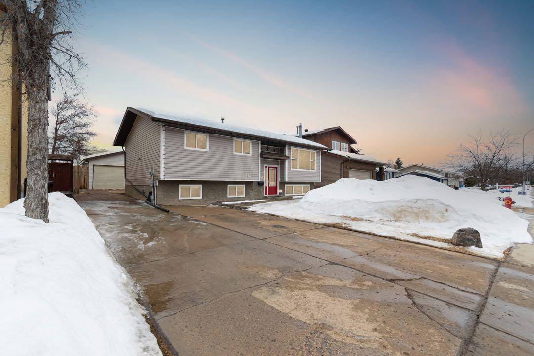 Fort Mcmurray, AB T9K 1G7,283 Cornwall DR