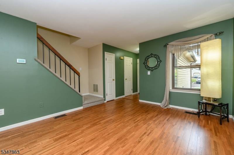 Raritan Twp., NJ 08822,523 Cypress Ct