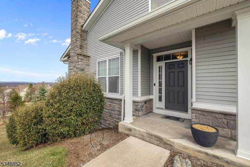 Allamuchy Twp., NJ 07840,1 Blazingstar Way