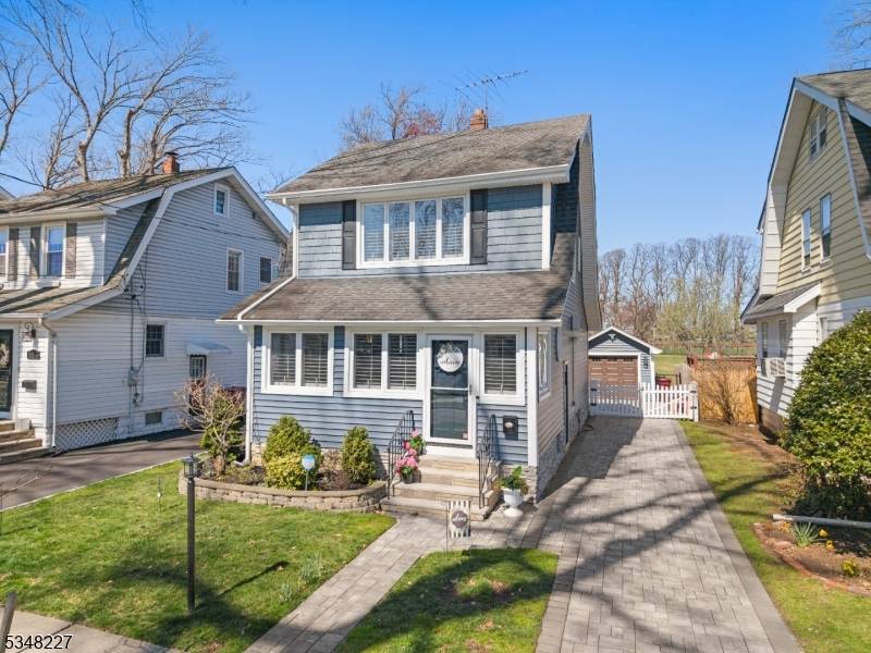 Nutley Twp., NJ 07110,154 Oak Ridge Avenue