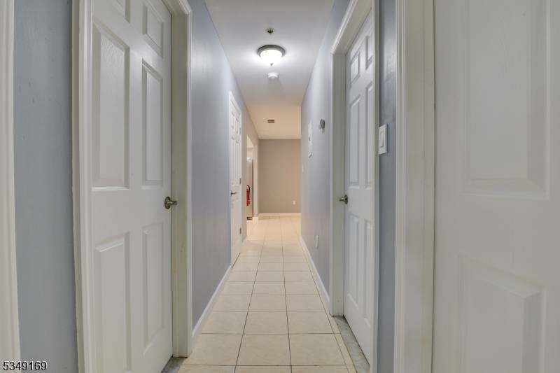 Newark City, NJ 07112,131 Schley St