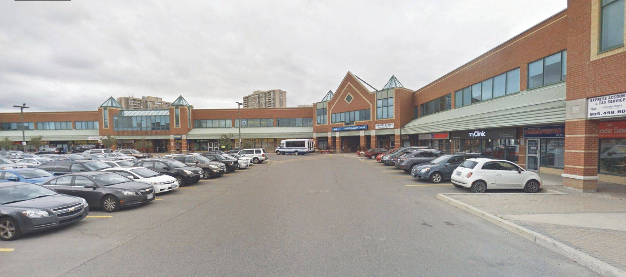 Brampton, ON L6Y 5B4,7700 Hurontario ST #405