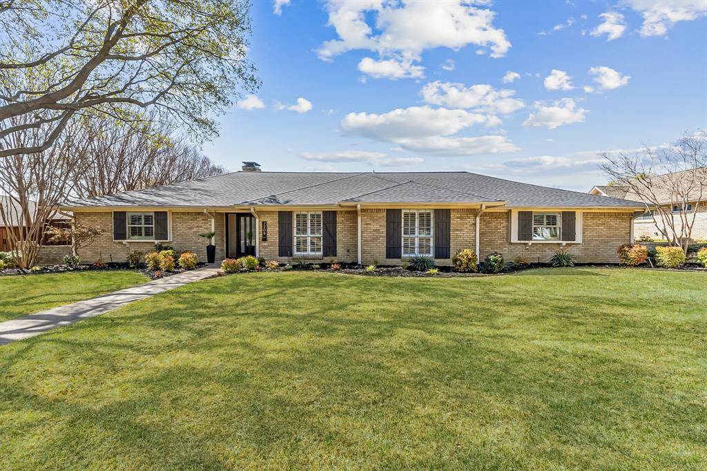 Dallas, TX 75248,7208 Hunters Ridge Drive
