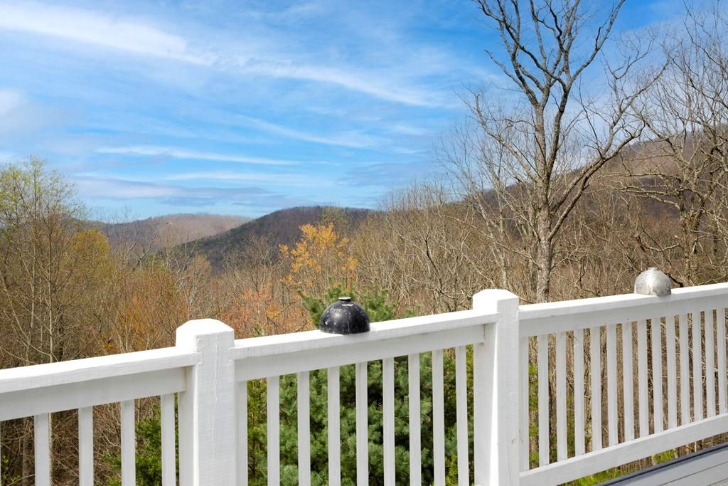 Murphy, NC 28906,480 Tranquil Cove Road