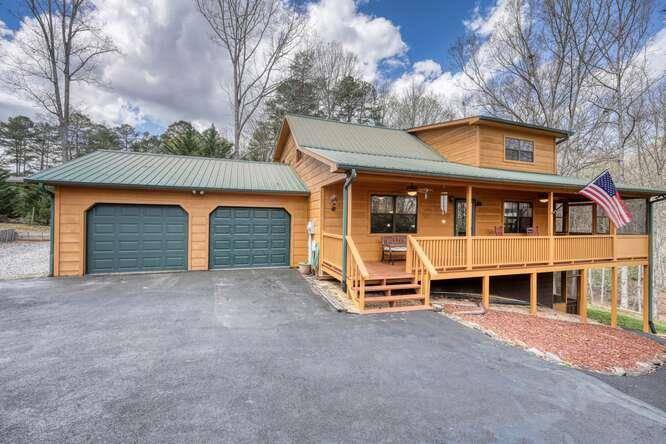 Blairsville, GA 30512,216 Enchanted Woods Drive