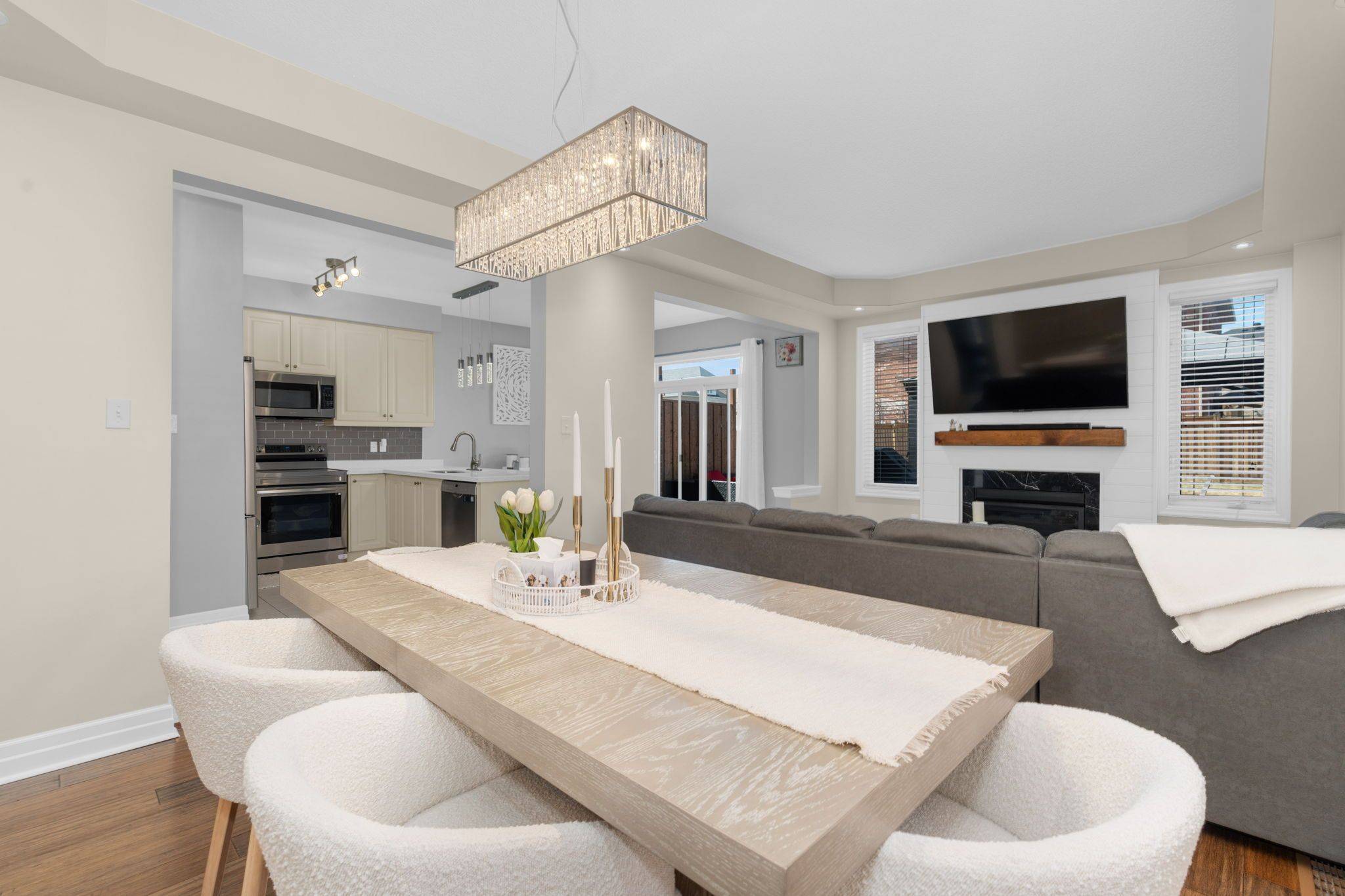 Innisfil, ON L9S 4B7,2191 Galloway ST