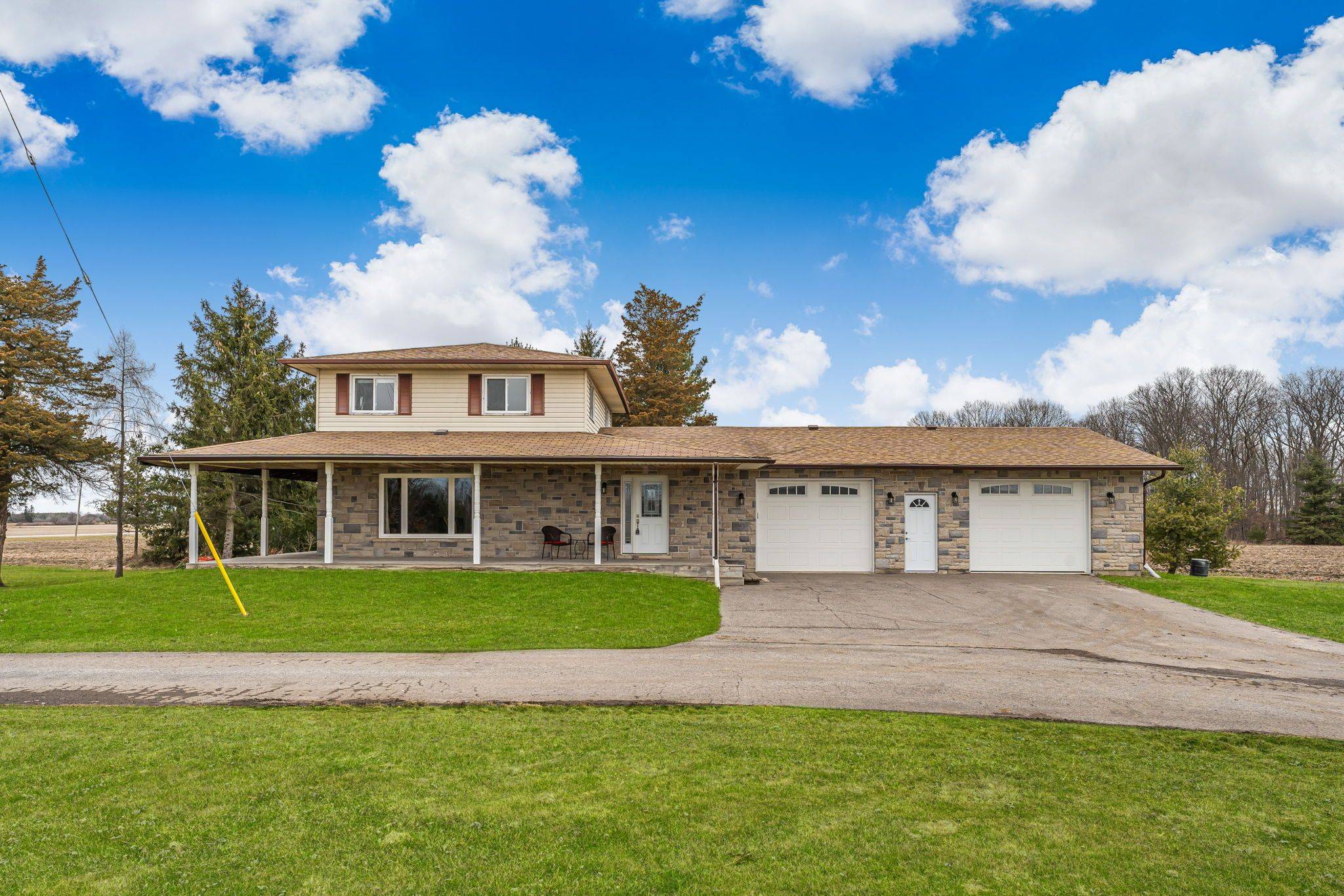 West Lincoln, ON L0R 1E0,2387 CAISTOR Centre RD