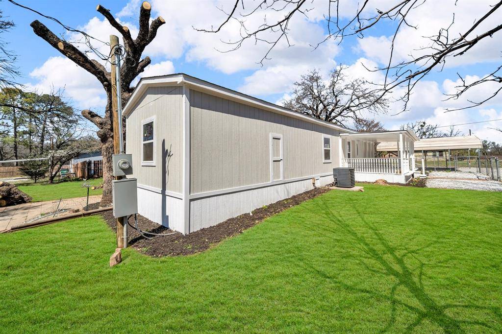 Bridgeport, TX 76426,109 Halsell Street