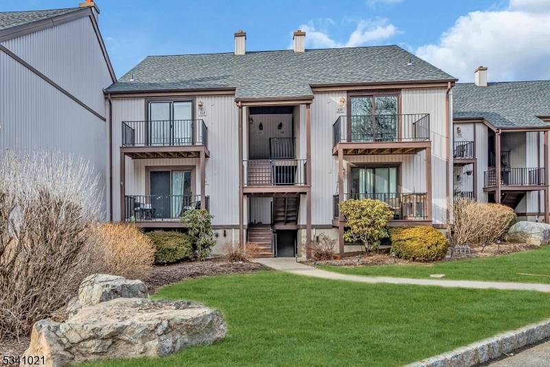 Stanhope Boro, NJ 07874,16310 Dell Pl
