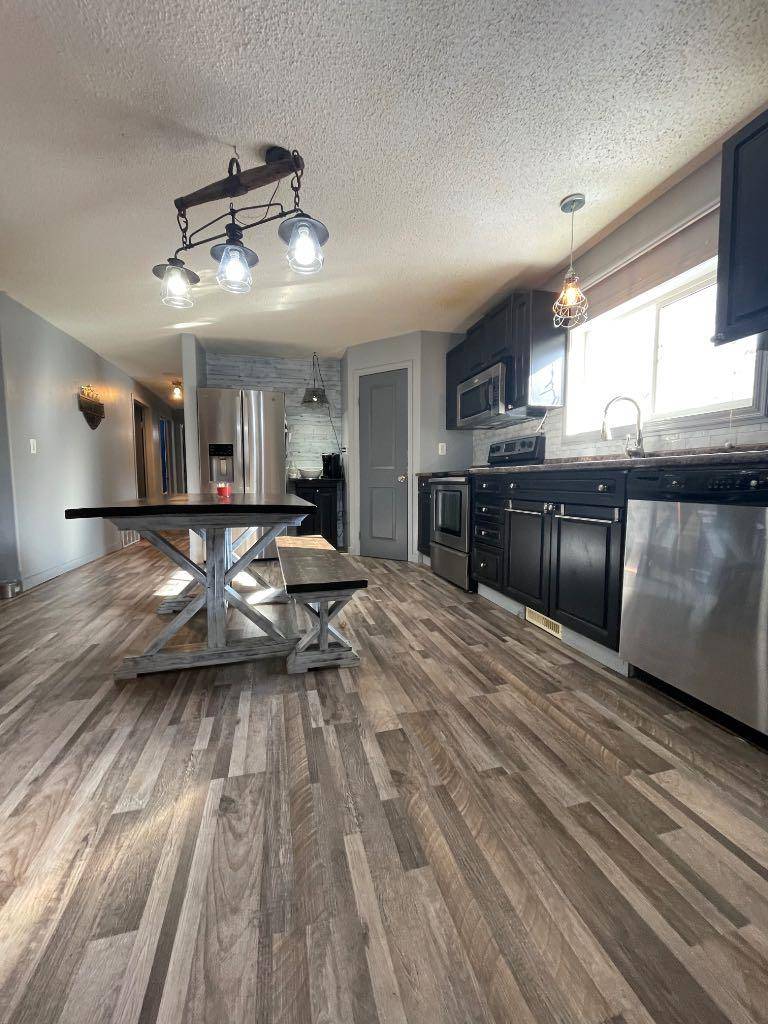 Mclennan, AB T0H 2L0,21 Erlam Street
