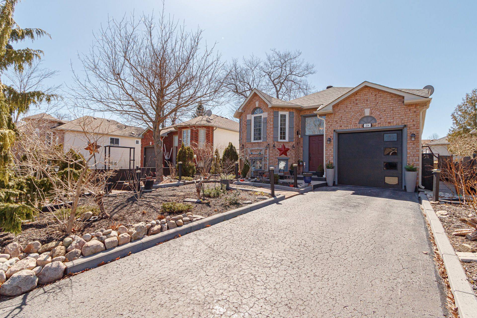 Wasaga Beach, ON L9Z 1L9,204 Dyer DR