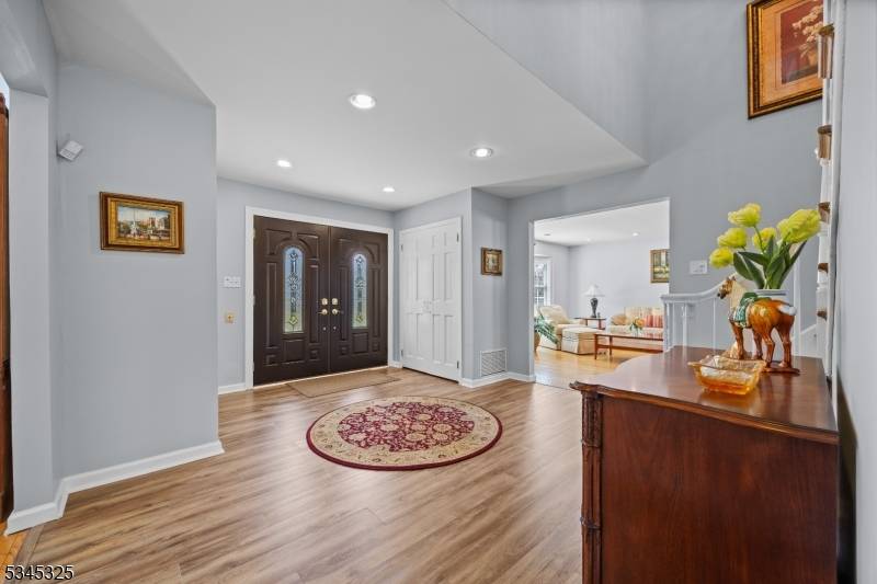 Montville Twp., NJ 07058,12 Flanders Dr