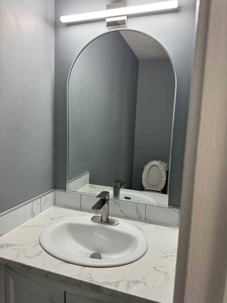 Calgary, AB T2A 7E1,375 Georgian Villas NE